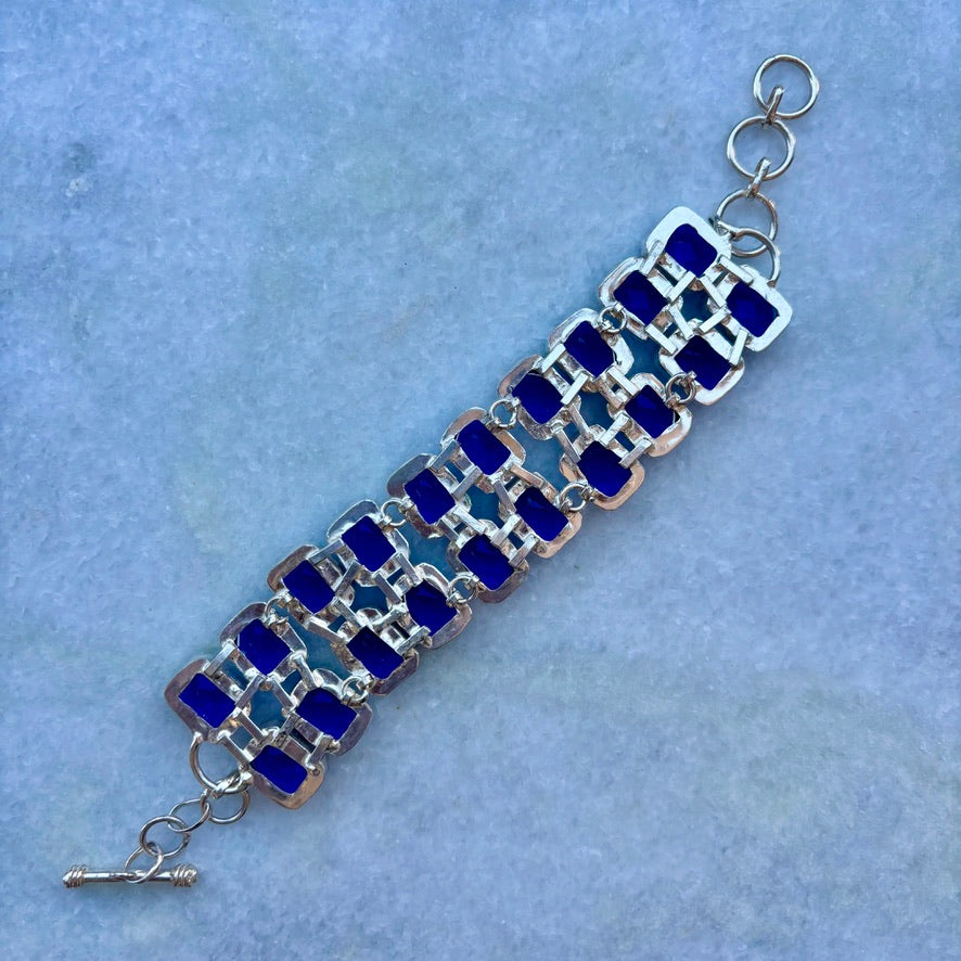 Modern Silver Plated 'Swiss Blue Topaz' Stone T-bar Bracelet