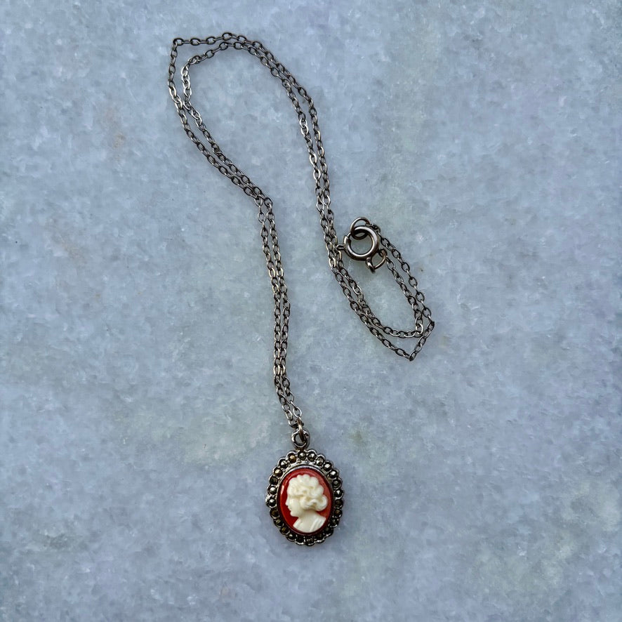 Silver Tone Small Cameo Pendant Necklace