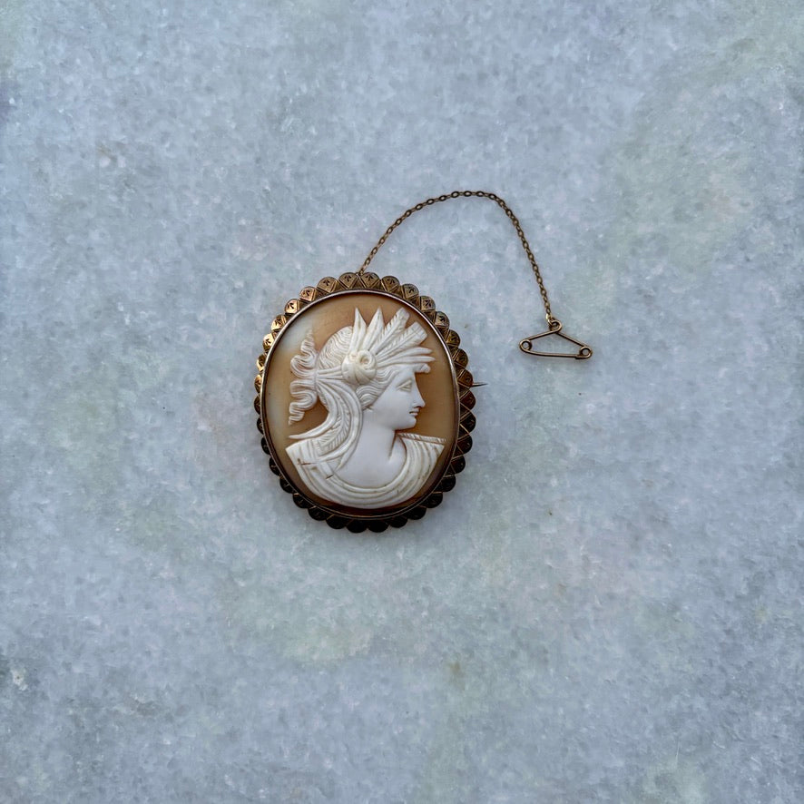 Roman Style Carved Shell Cameo Brooch