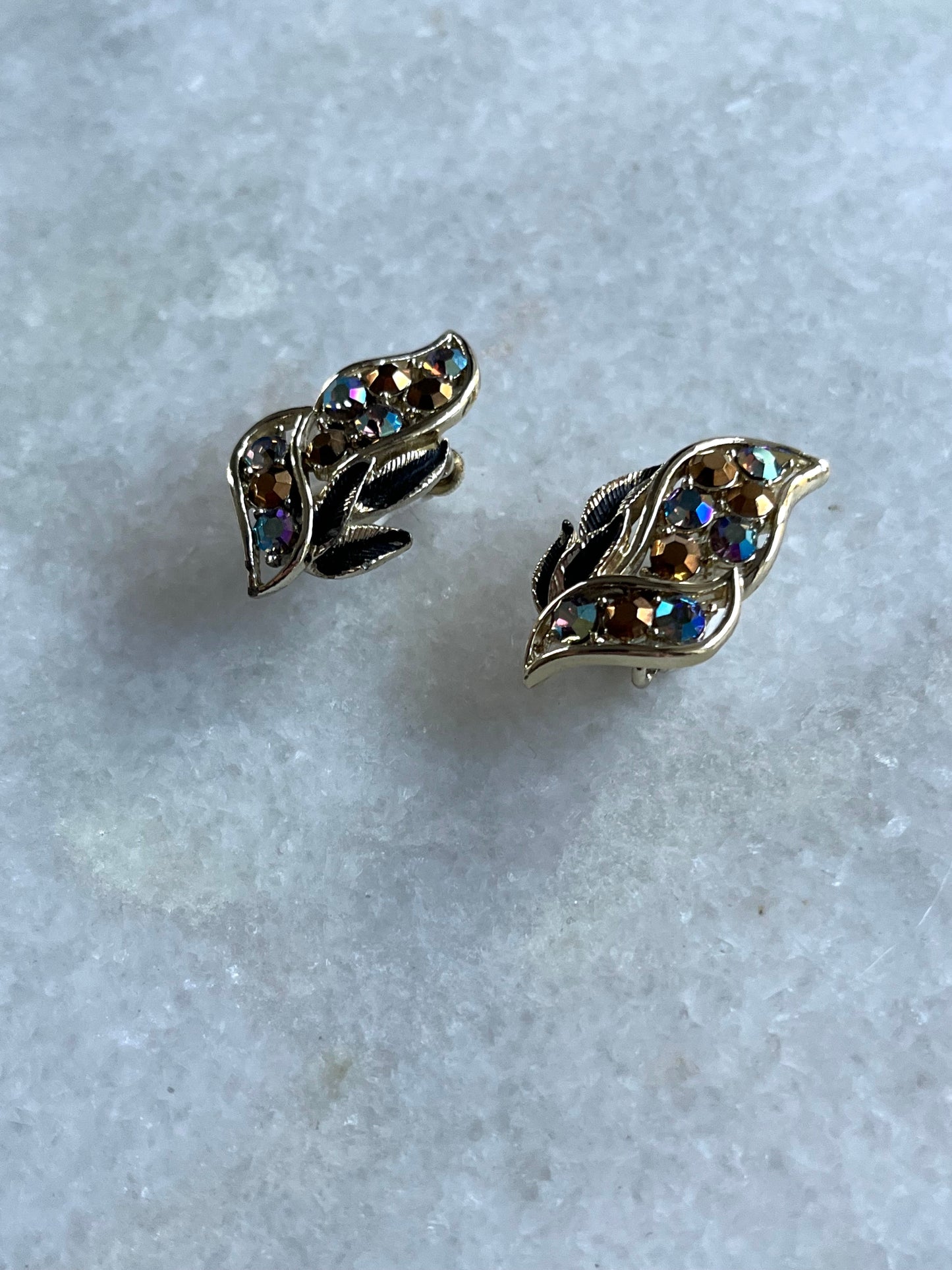 Vintage Jewelcraft Rhinestone Leaf Clip On Earrings