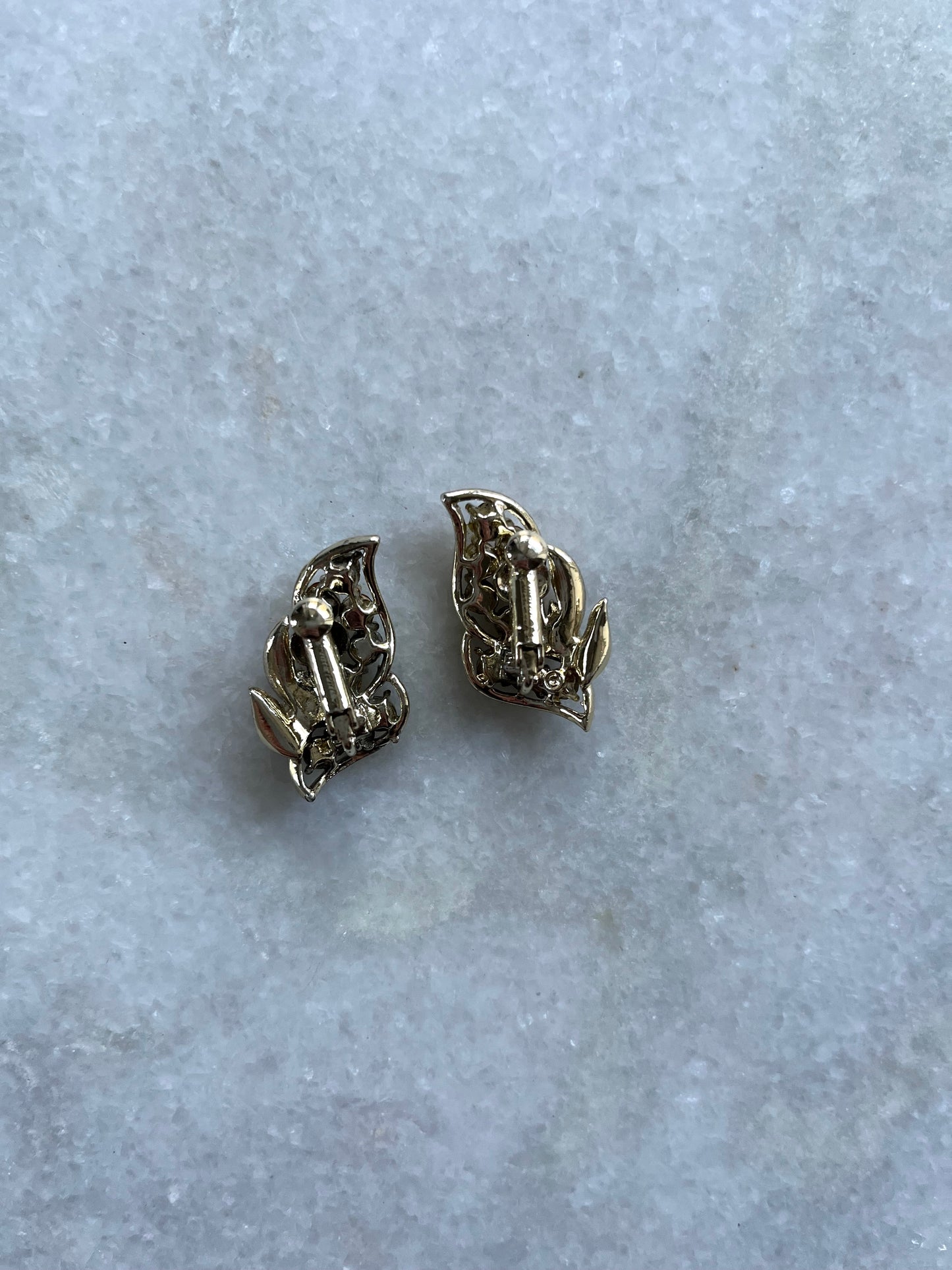 Vintage Jewelcraft Rhinestone Leaf Clip On Earrings