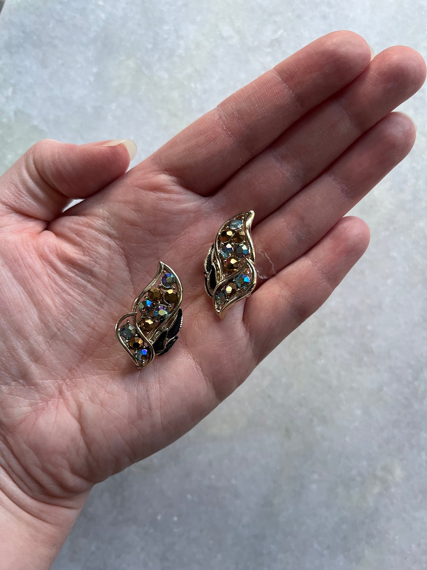 Vintage Jewelcraft Rhinestone Leaf Clip On Earrings