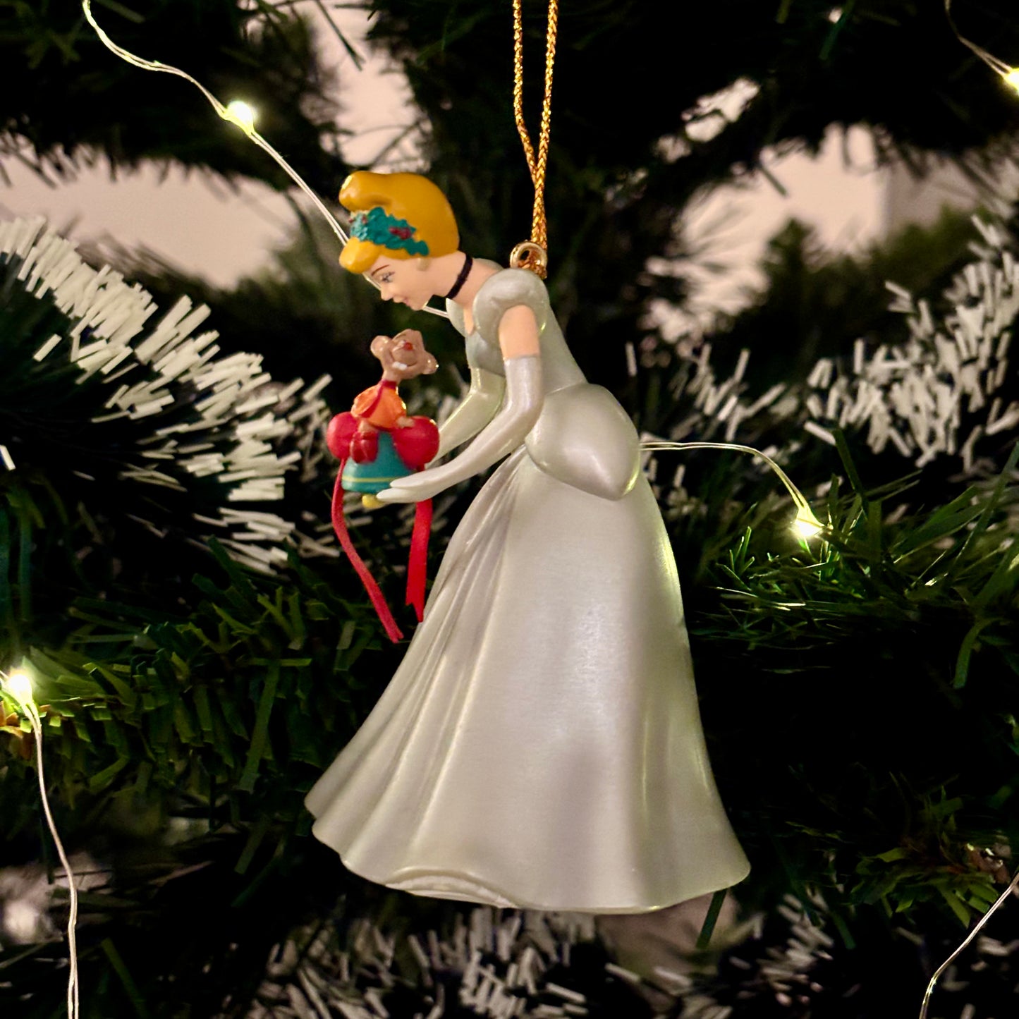 Cinderella with Jaq Jaq Christmas Decoration